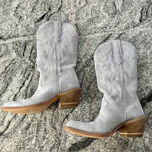 Idyllwind Baby Blue Cowboy Boots